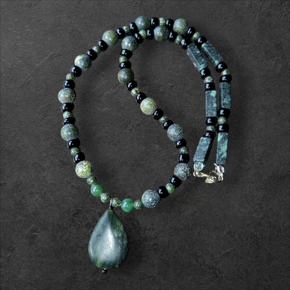 Beaded Necklace Green Women's